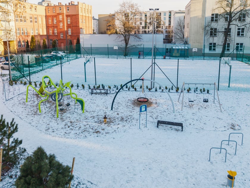 Plac zabaw powstał dzięki zaangażowaniu mieszkańc&oacute;w, kt&oacute;rzy zgłosili taki projekt do WBO