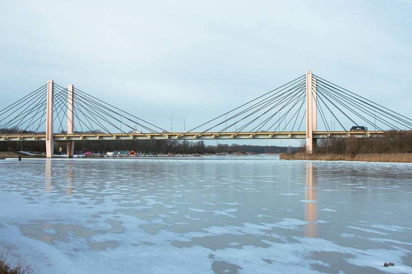 Na Odrze we Wrocławiu pojawił się lód. To zjawisko niespotkane od wielu lat