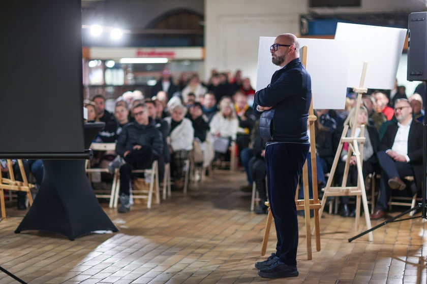 Jacek Sutryk, prezydent Wrocławia. Spotaknie władz i przedstawicieli miasta z kupcami Hali Targowej - 20 stycznia 2026