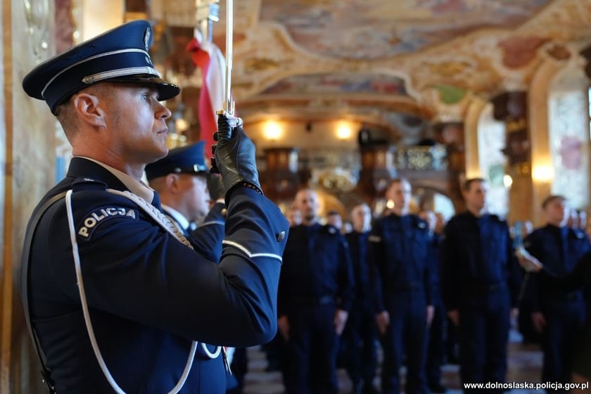Uroczystość zaślubin nowych policjantów w Oratorium Marianum