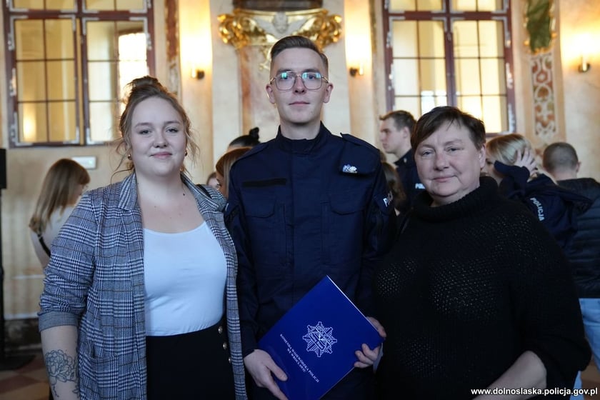 Uroczystość zaślubin nowych policjantów w Oratorium Marianum