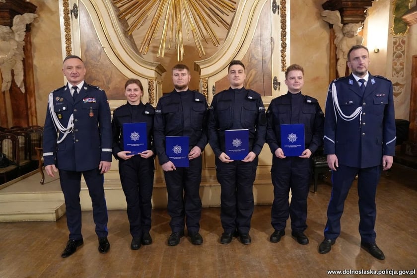 Uroczystość zaślubin nowych policjantów w Oratorium Marianum