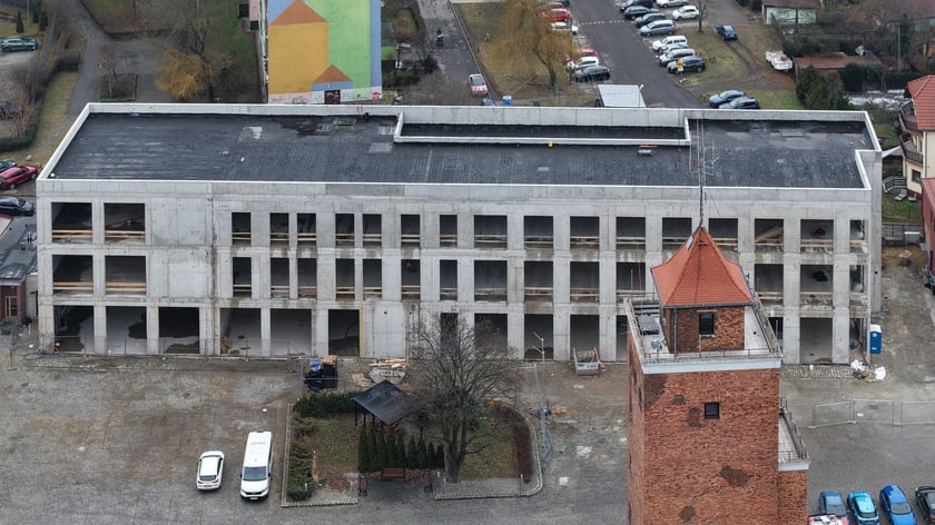 Ministerstwo obrony przeznaczyło w latach 2025-29 ponad 13 mld zł na rozbudowę i modernizację jednostek służb, m.in. PSP