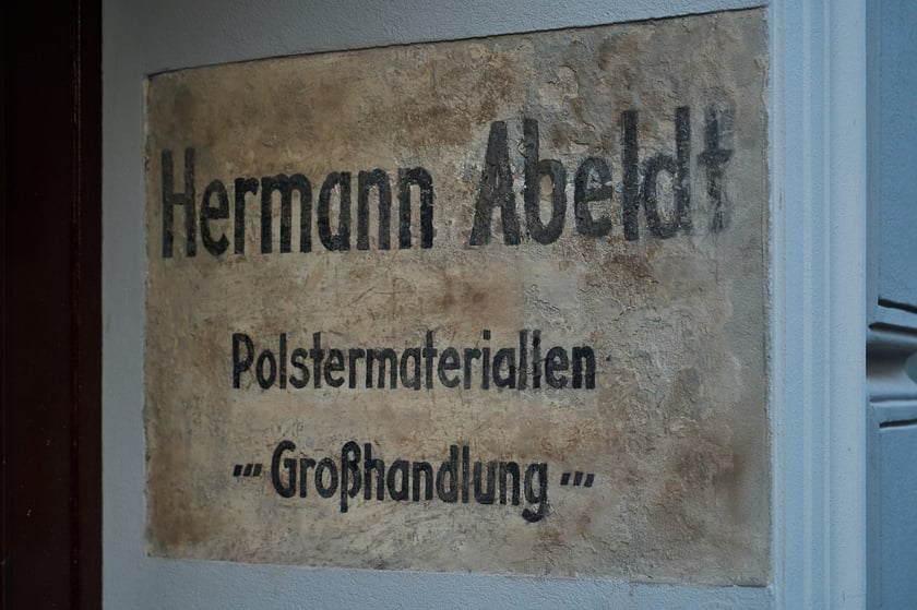 Kamienica wsp&oacute;lnotowa Cybulskiego 19 w listopadzie 2025