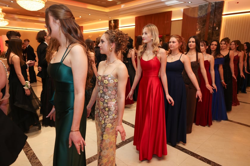 Bal studniówkowy uczniów IV LO we Wrocławiu