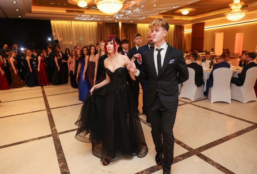 Bal studniówkowy uczniów IV LO we Wrocławiu