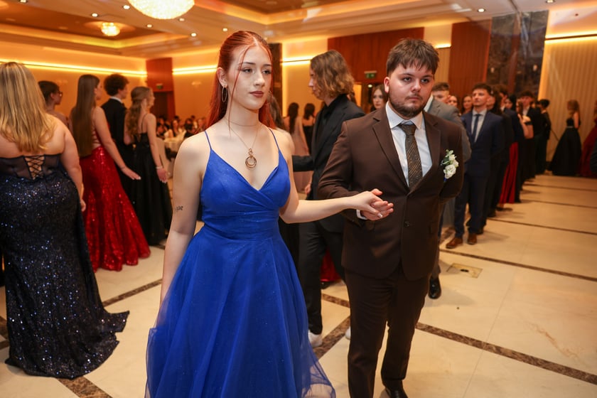 Bal studniówkowy uczniów IV LO we Wrocławiu