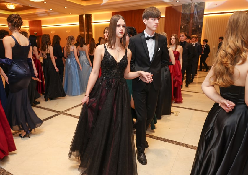 Bal studniówkowy uczniów IV LO we Wrocławiu