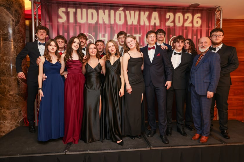 Bal studniówkowy uczniów IV LO we Wrocławiu