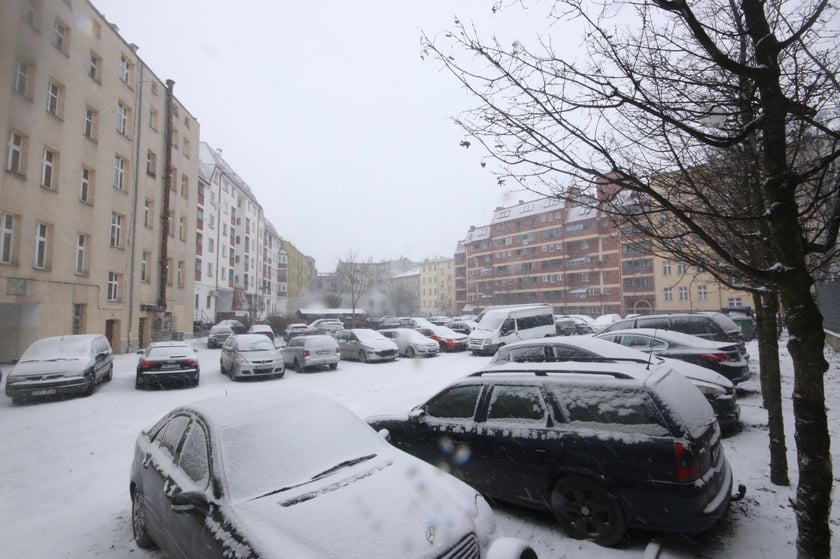 Podw&oacute;rko między Prusa, Kilińskiego, Jedności Narodowej i Poniatowskiego do remontu
