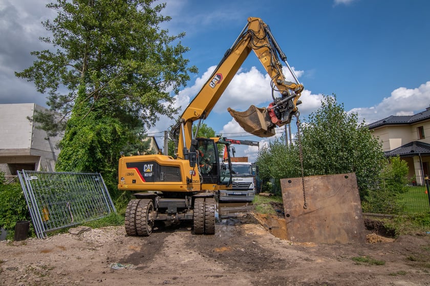 Nowe przyłącza i sieć kanalizacji sanitarnej na Brochowie