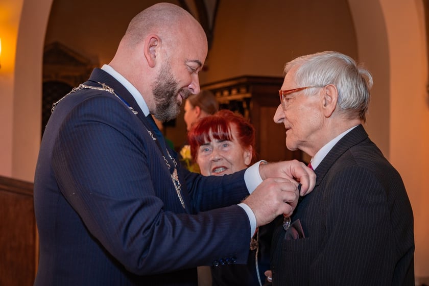 Uroczystość wręczenia medali za Długoletnie Pożycie Małżeńskie w Ratuszu we Wrocławiu