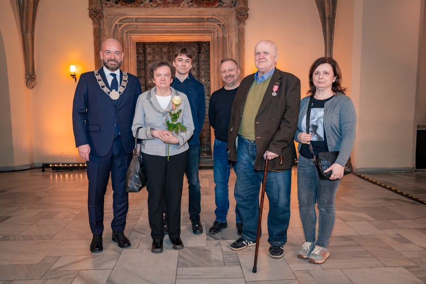 Uroczystość wręczenia medali za Długoletnie Pożycie Małżeńskie w Ratuszu we Wrocławiu