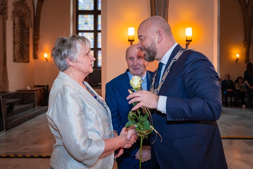 Uroczystość wręczenia medali za Długoletnie Pożycie Małżeńskie w Ratuszu we Wrocławiu