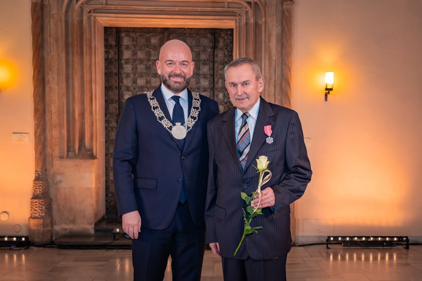Uroczystość wręczenia medali za Długoletnie Pożycie Małżeńskie w Ratuszu we Wrocławiu