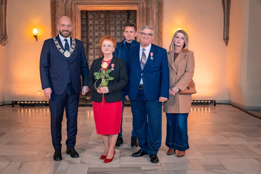 Uroczystość wręczenia medali za Długoletnie Pożycie Małżeńskie w Ratuszu we Wrocławiu