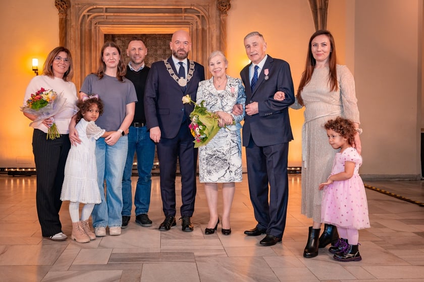 Uroczystość wręczenia medali za Długoletnie Pożycie Małżeńskie w Ratuszu we Wrocławiu