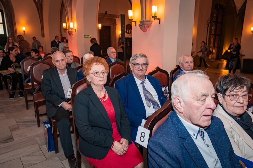 Uroczystość wręczenia medali za Długoletnie Pożycie Małżeńskie w Ratuszu we Wrocławiu