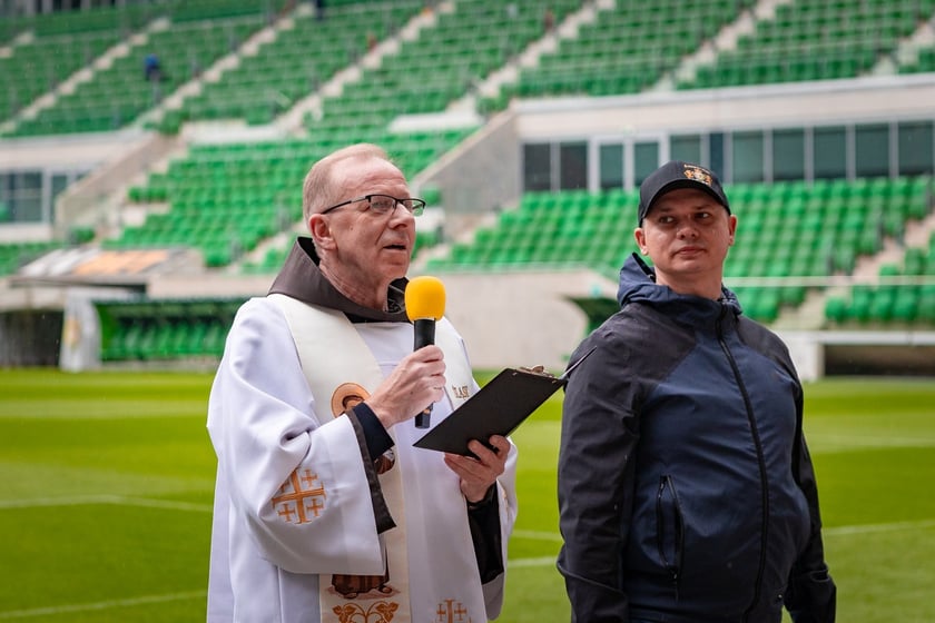 Święcenie pokarmów na Tarczyński Arena Wrocław