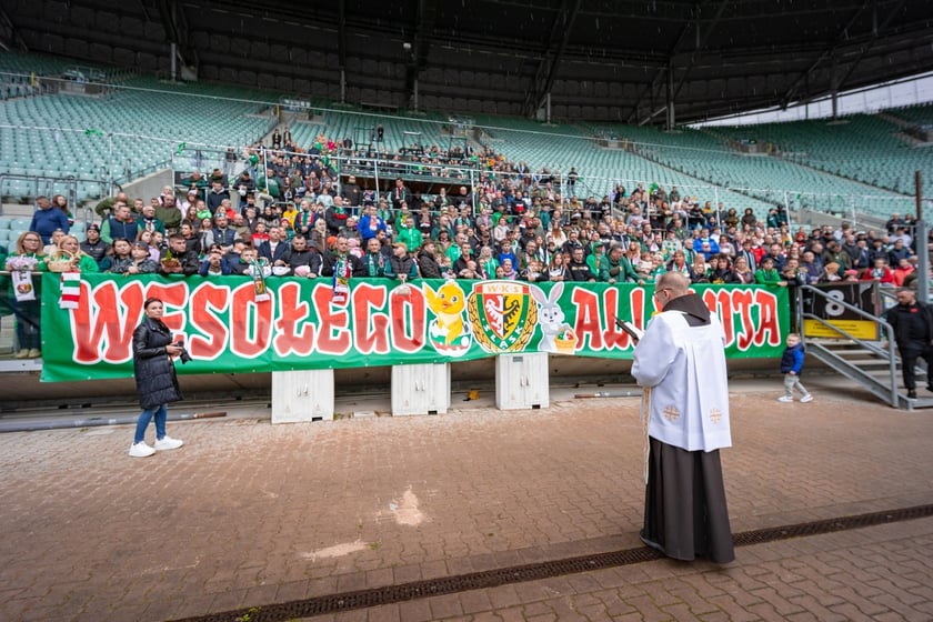Święcenie pokarmów na Tarczyński Arena Wrocław