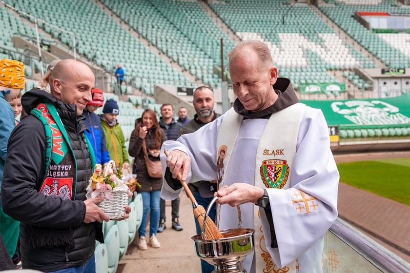 Święcenie pokarmów na Tarczyński Arena Wrocław