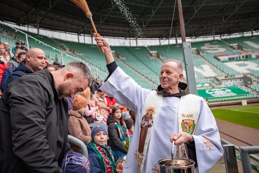 Święcenie pokarmów na Tarczyński Arena Wrocław