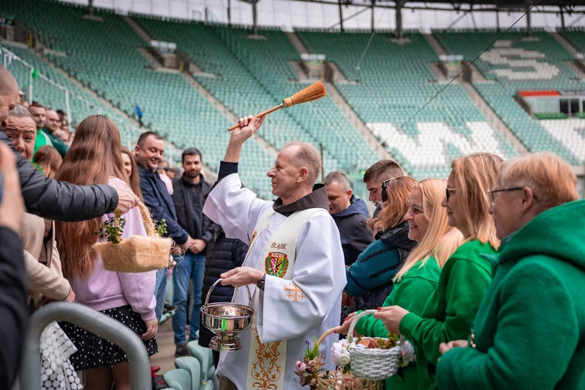 Święcenie pokarmów na Tarczyński Arena Wrocław