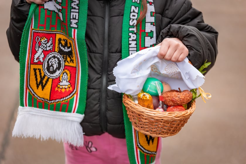 Święcenie pokarmów na Tarczyński Arena Wrocław