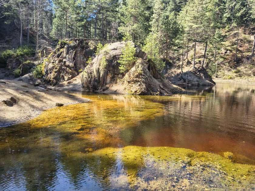 Kolorowe Jeziorka w Rudawach Janowickich