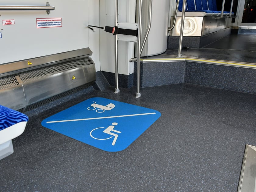 Tramwaje są przystosowane do potrzeb osób z niepełnosprawnościami