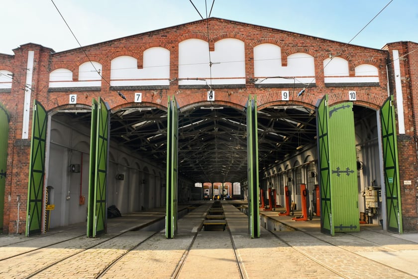 Remont zajezdni tramwajowej Gaj ruszył w poniedziałek, 12 września. Prace potrwają trzy miesiące i pozwolą usprawnić możliwości serwisowania taboru MPK Wrocław
