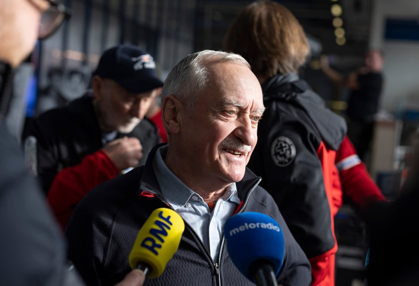 Uroczystość nadania imienia Wandy Rutkiewicz tramwajowi Moderus Gamma w zajezdni Borek