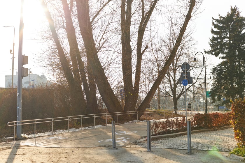 Łącznik rowerowo-pieszy pomiędzy mostem Grunwaldzkim a bulwarem Kaczyńskich