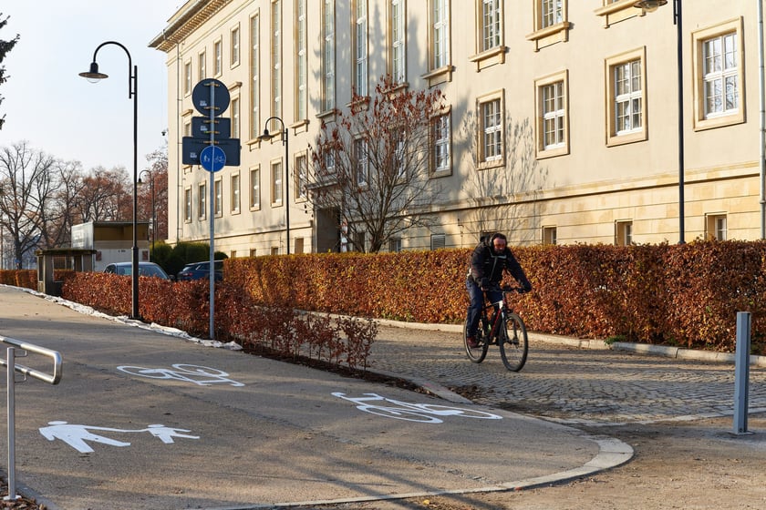 Łącznik rowerowo-pieszy pomiędzy mostem Grunwaldzkim a bulwarem Kaczyńskich