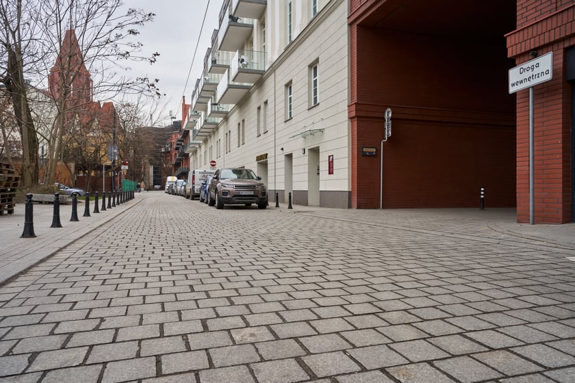 Na zdjęciu: fragment wyremontowanej ulicy Wszystkich Świętych&nbsp;