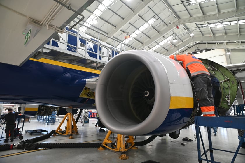 Wroclaw Aircraft Maintenance Services ? w skrócie WAMS ? czyli centrum serwisowe samolotów Ryanair we Wrocławiu.