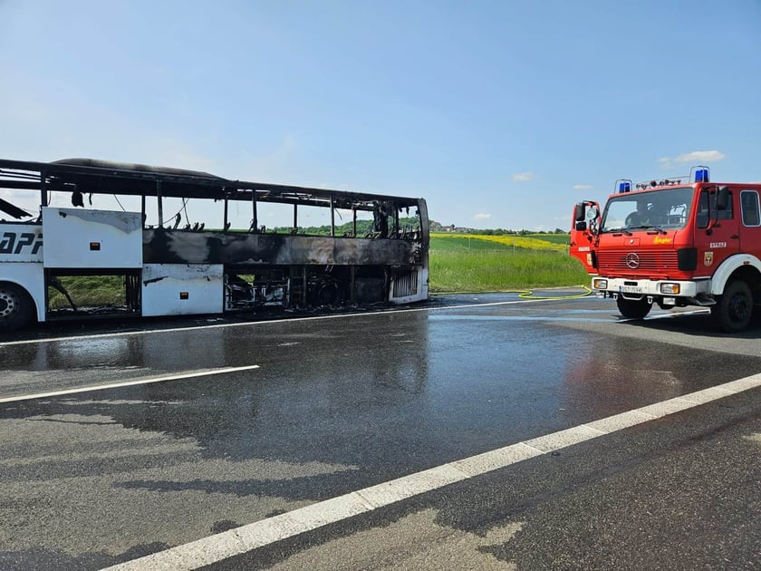 Pożar autokaru na A4