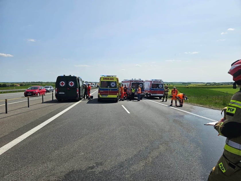 Pożar autokaru na A4