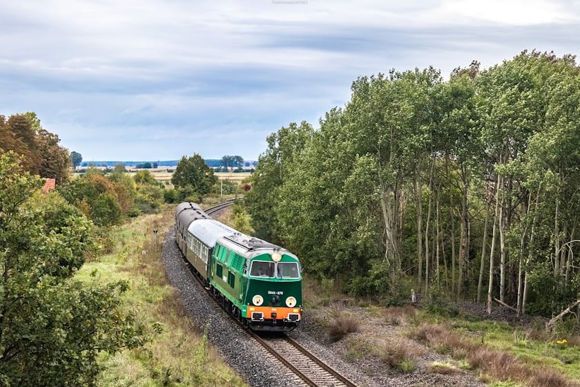 Historyczny pociąg na Dolnym Śląsku