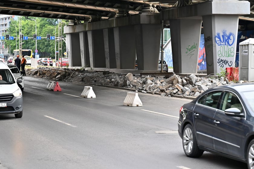 Remont torowiska na ul. Legnickiej potrwa do końca wakacji.