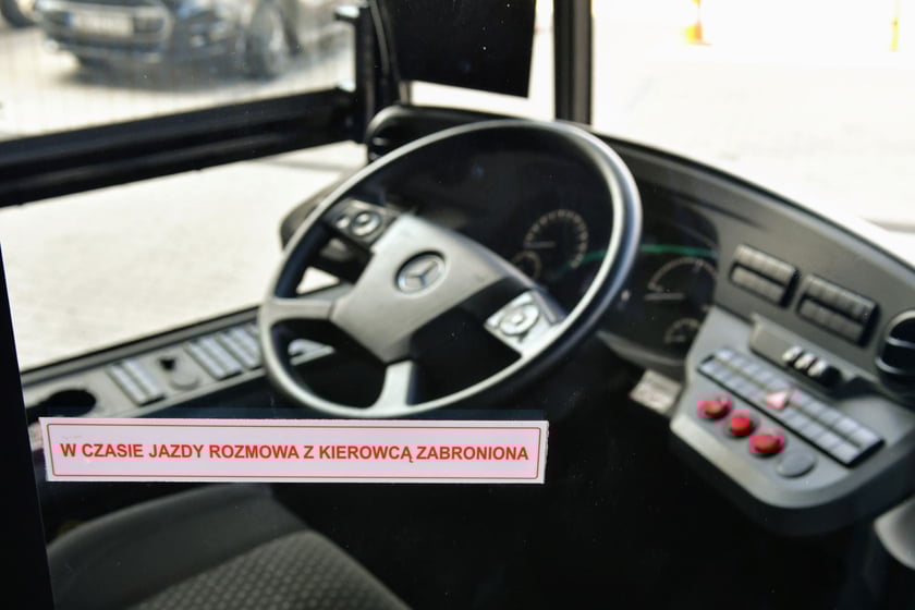 Prezentacja Mercedsesa-Benz eCitaro podczas podpisywania umowy na zakup w marcu minionego roku.