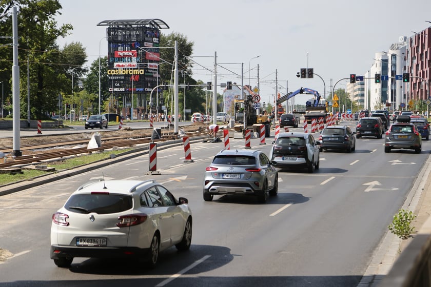 Remont torowiska przy ul. Legnickiej we Wrocławiu, postęp prac
