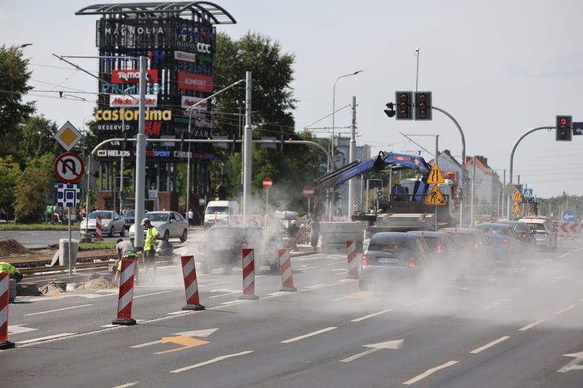 Remont torowiska przy ul. Legnickiej we Wrocławiu, postęp prac