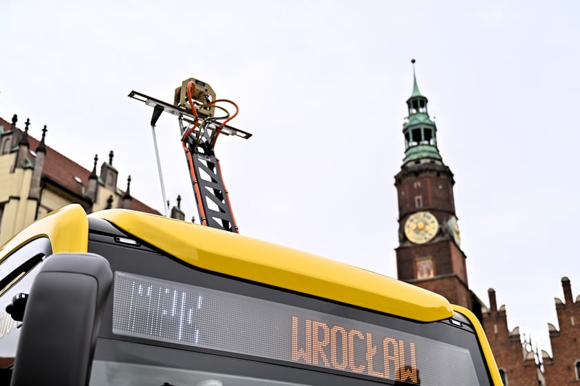 Prezentacja pierwszego elektrycznego autobusu zakupionego przez MPK Wrocław.