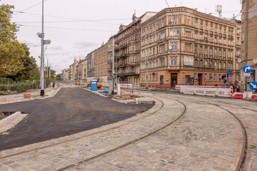 Remont ulicy Pomorskiej i zachodniej części placu Staszica.