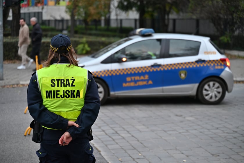 Górnickiego od godziny 7:30 do 8 jest Szkolną Ulicą - zamkniętą dla ruchu samochodowego.