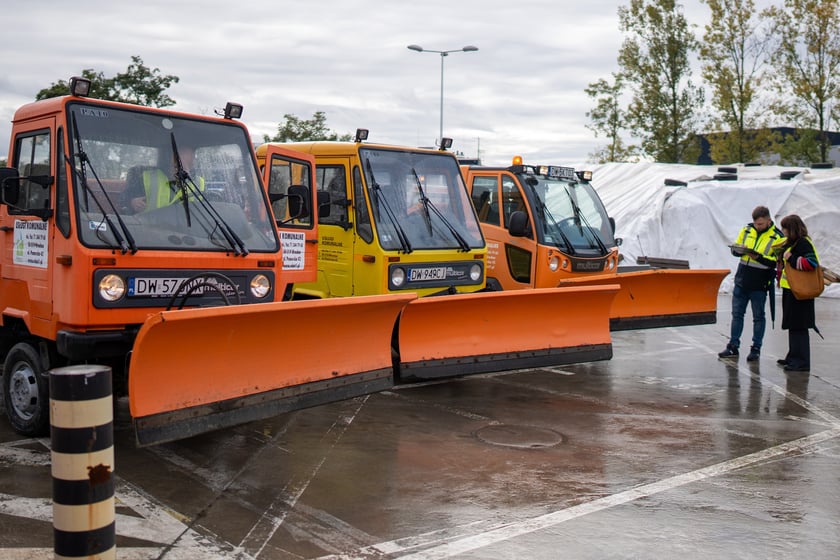 Pługosyparki i inne elementy gotowe do sezonu zimowego we Wrocławiu