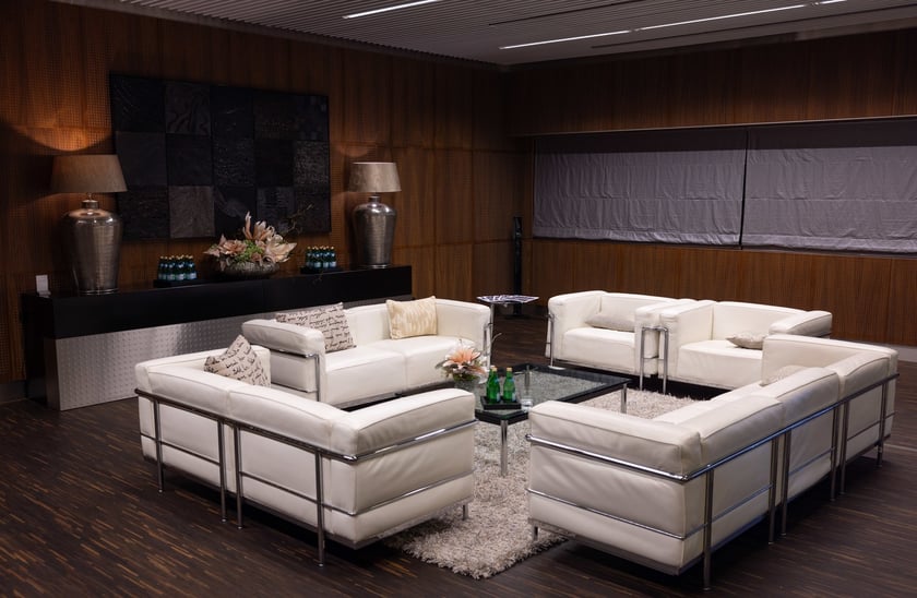 Lotnisko Wrocław przyloty i odloty, parkingi. Zdjęcia z lotniska