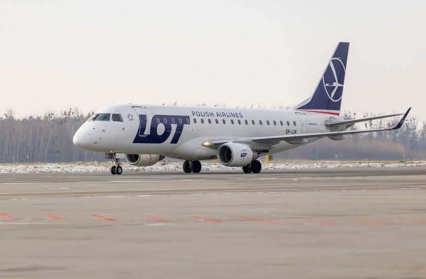 Lotnisko Wrocław przyloty i odloty, parkingi. Zdjęcia z lotniska