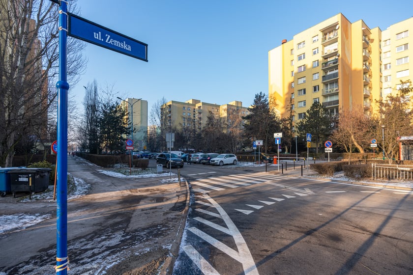 Ulica Zemska na Nowym Dworze po remoncie